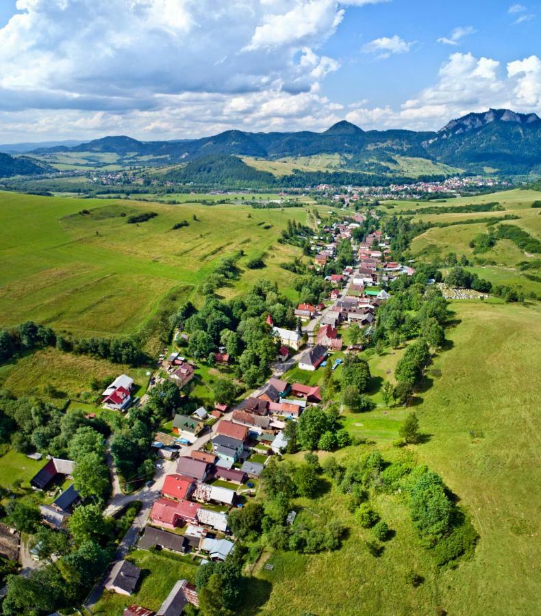 Apartmany Izbica Cerveny Klástor Exterior foto
